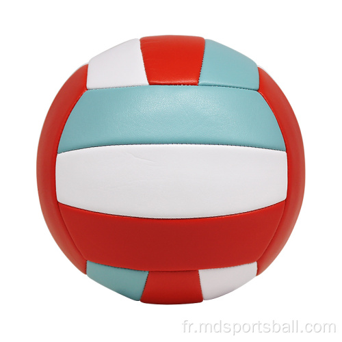 Boule de volleyball pour la pratique d'entraînement des adultes